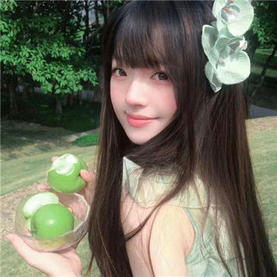 桃花含露又春风